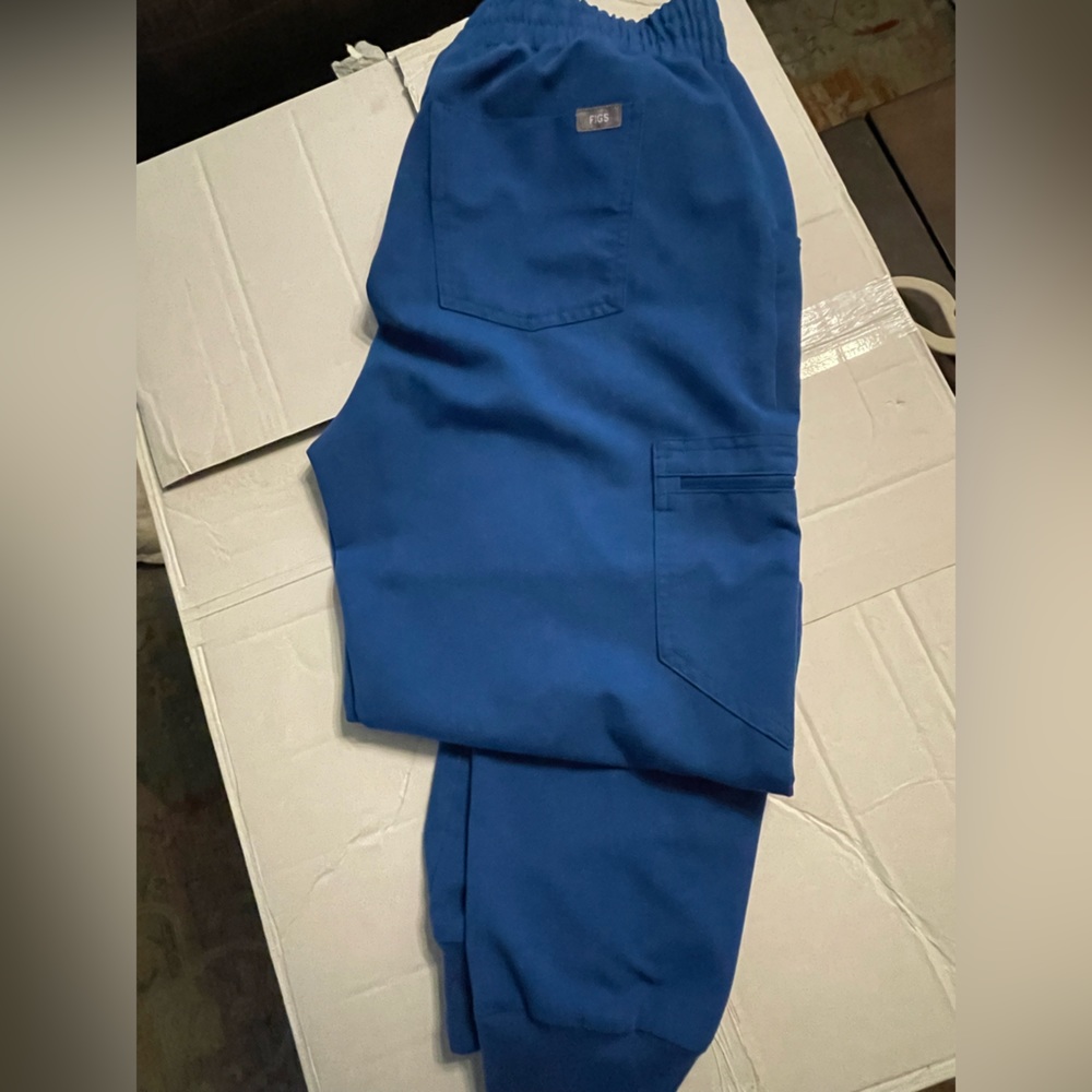 Figs pants
